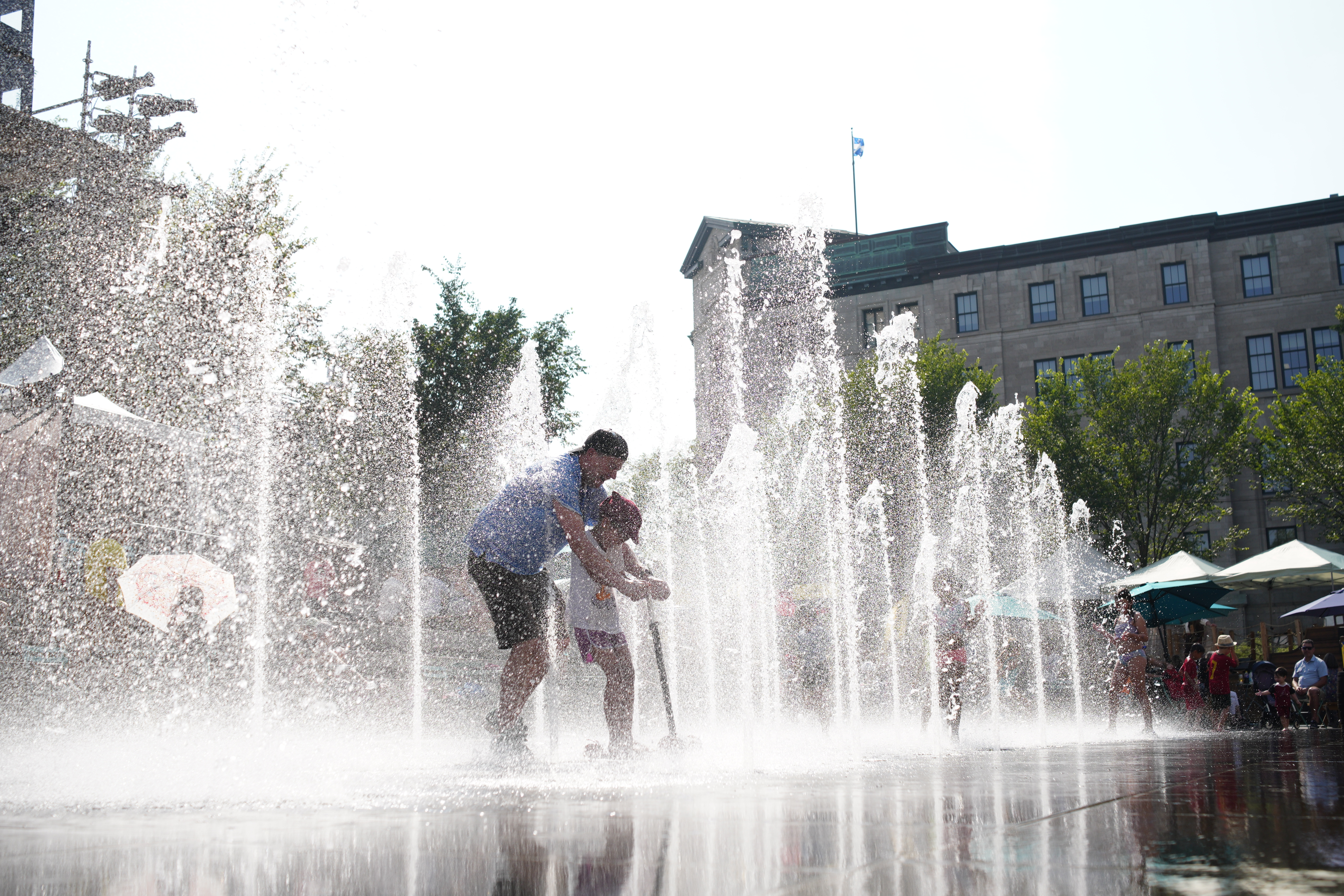 heat wave quebec: festivals organizers